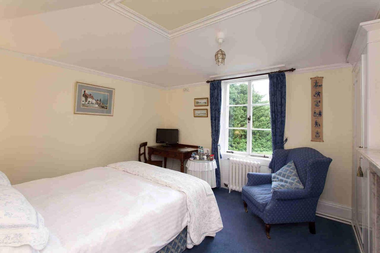 Hollybank House Bed & Breakfast Emsworth Ngoại thất bức ảnh